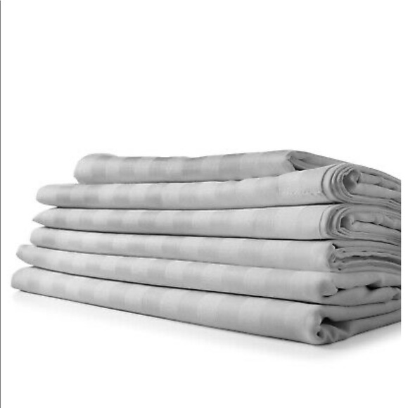 1800 count Fiber super soft Dolby Striped Sheets - Picture 2 of 8